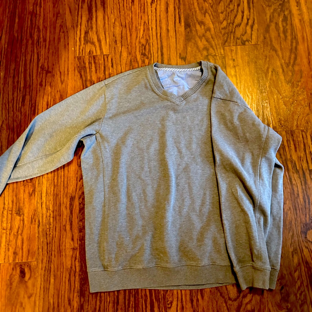 Men’s dress sweater gray